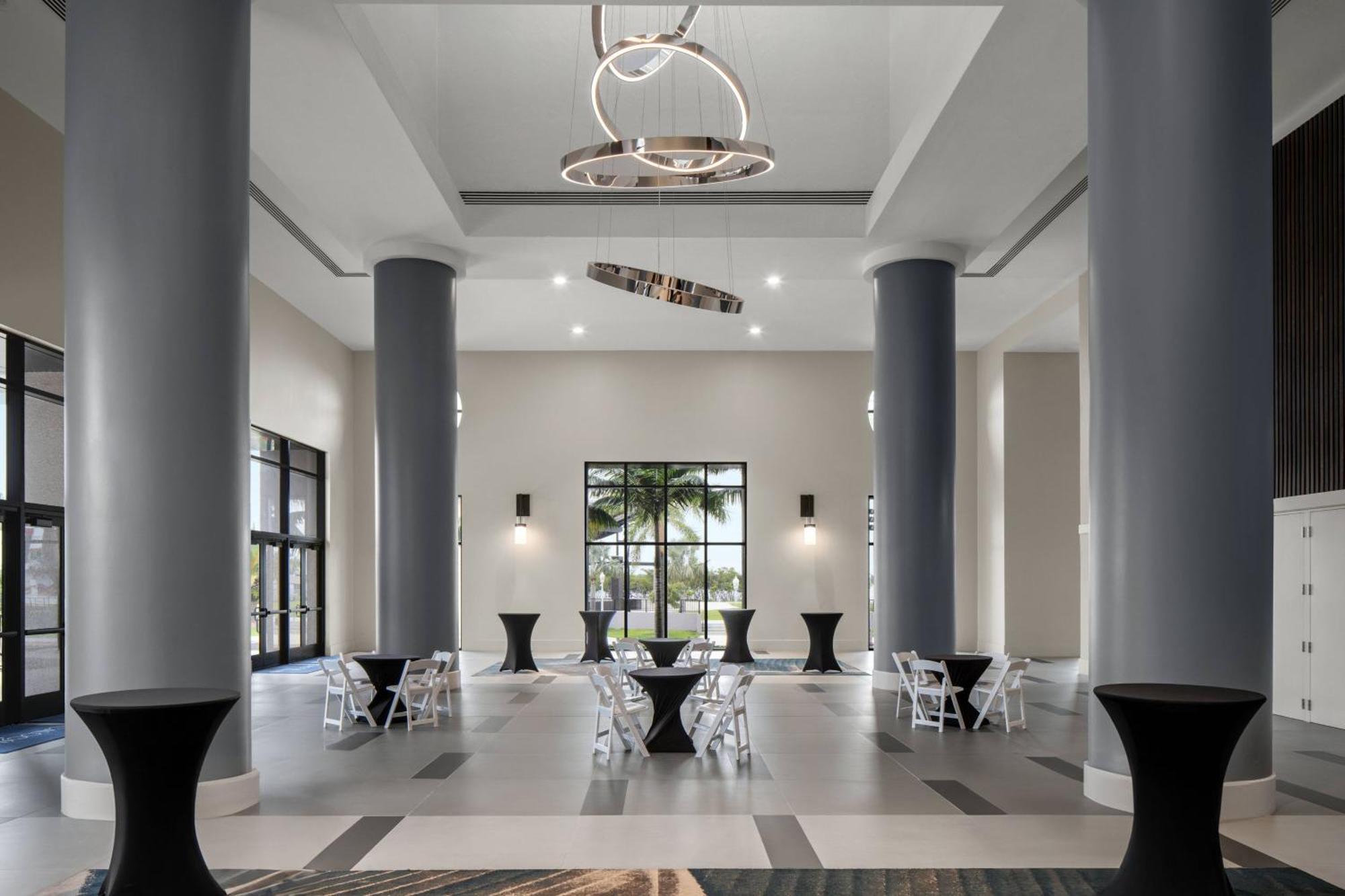 Luminary Hotel & Co., Autograph Collection Форт Майерс Екстериор снимка